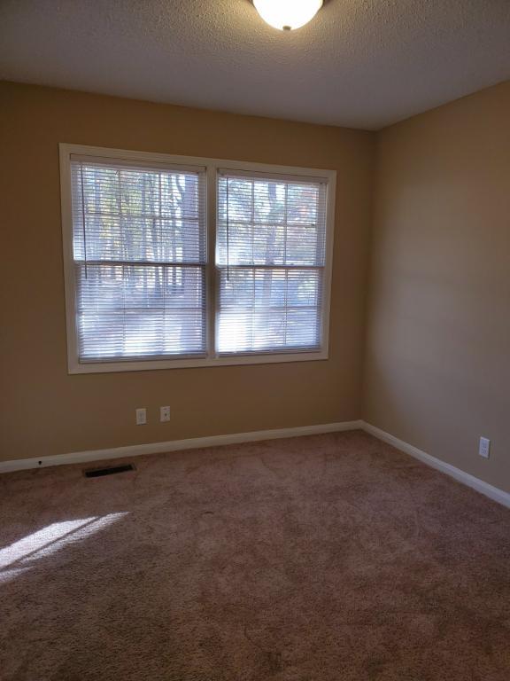 Building Photo - 2360 Treadway Dr.