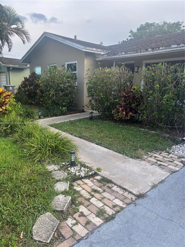 Foto del edificio - 22581 SW 65th Ave