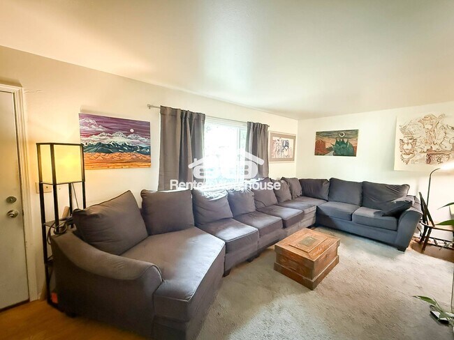 Foto del edificio - 4565 Moorhead Ave