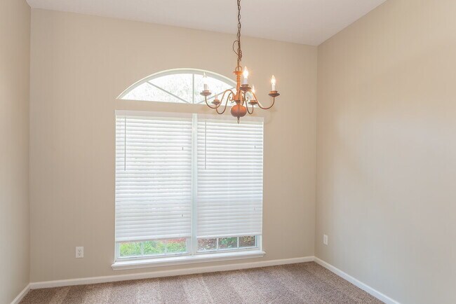Building Photo - 407 Sparrow Branch Cir