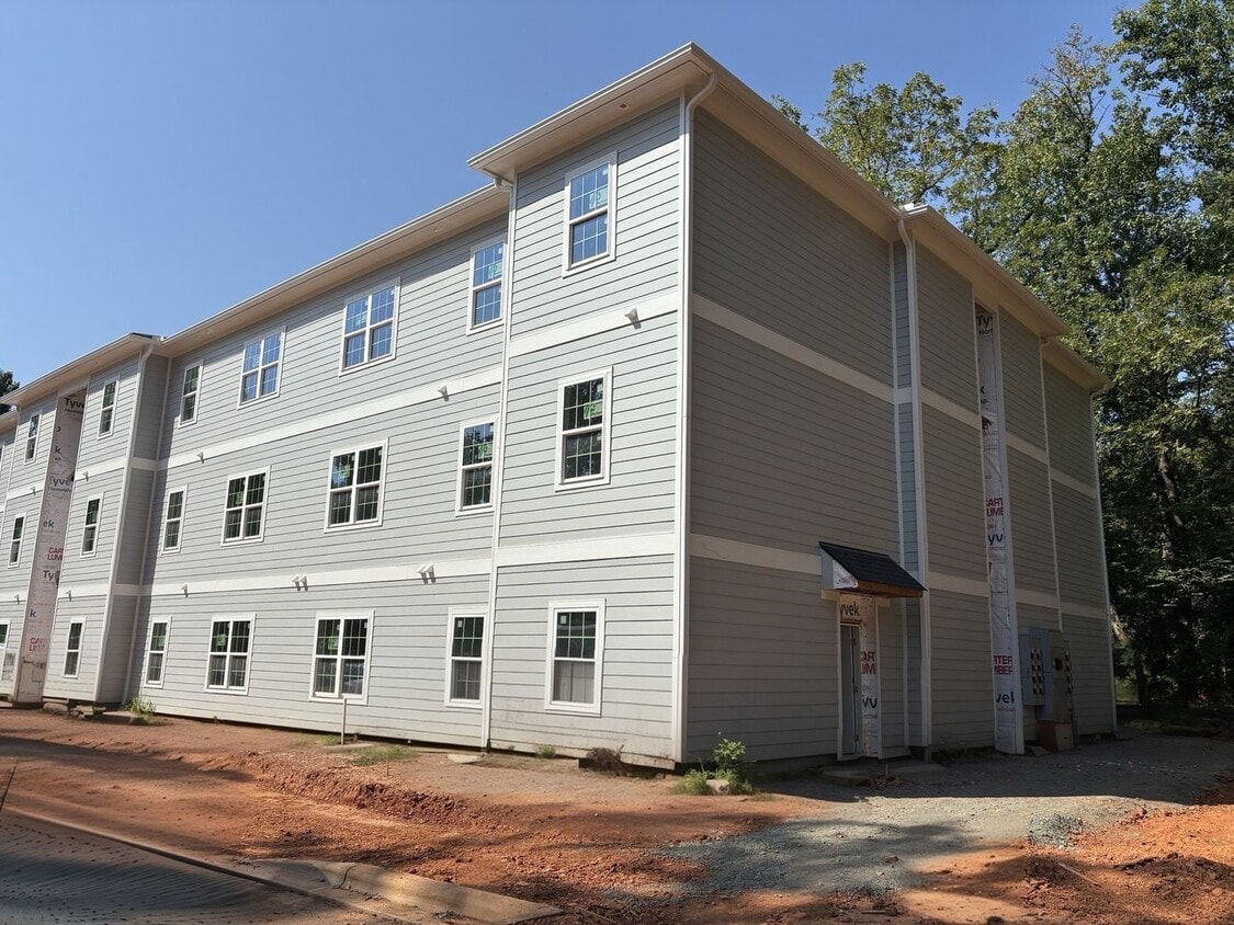 Primary Photo - Beautiful Brand New ADA Accessible One Bed...