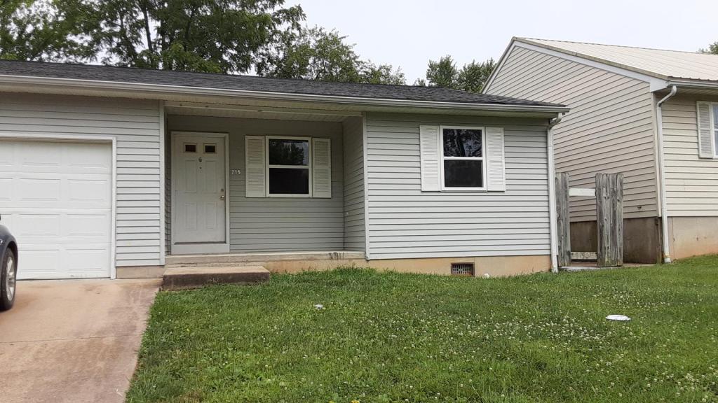 Primary Photo - 215 Mueller Drive