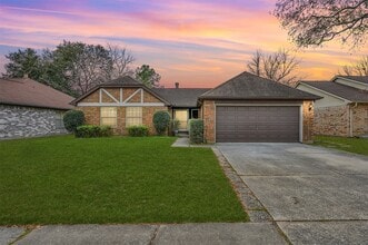 Building Photo - 9111 Walnut Glen Dr