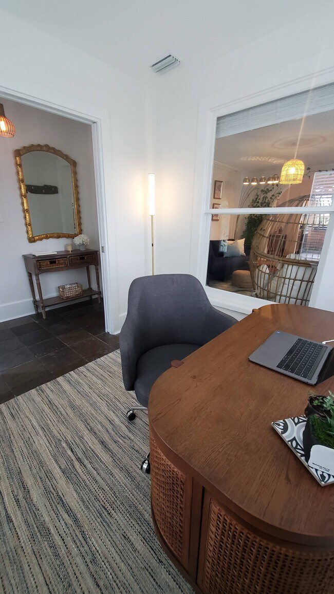 Foto del edificio - 2821 6th Ave N