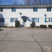 Building Photo - 1019 Colonial Dr