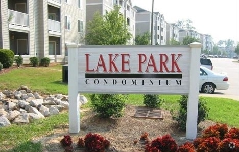 Building Photo - 1440 Collegiate Cir