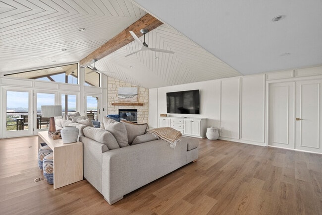 Building Photo - 515 Golden Eagle Loop