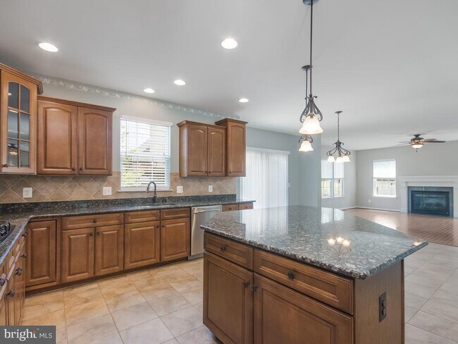 Foto del edificio - 15055 Barnes Meadows Ct