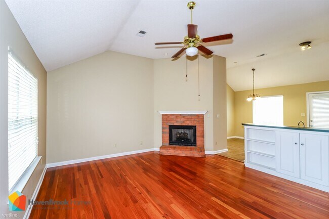 Foto del edificio - 3 br, 2 bath House - 6951 Scofield Cove