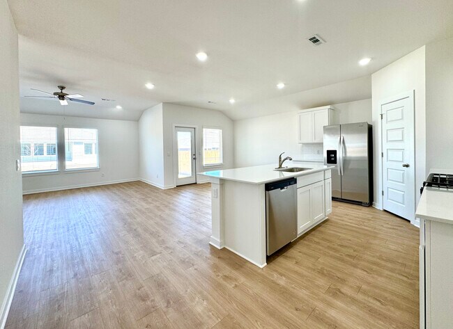 Foto del edificio - 2579 N Snowball Dr