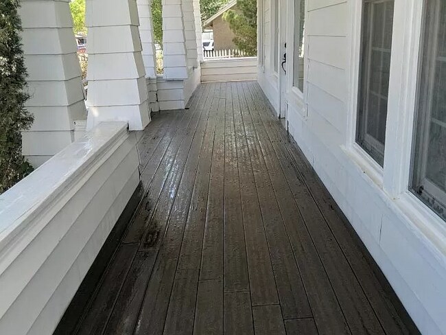 Building Photo - 405 W Grand Ave