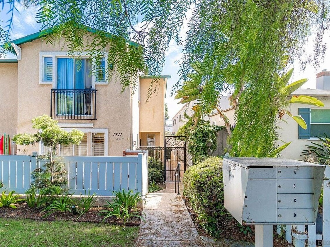 1711 Hornblend St, San Diego, CA 92109 House Rental in San Diego, CA
