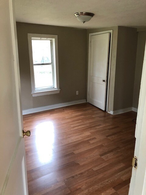 Building Photo - Ask about our first month special!!