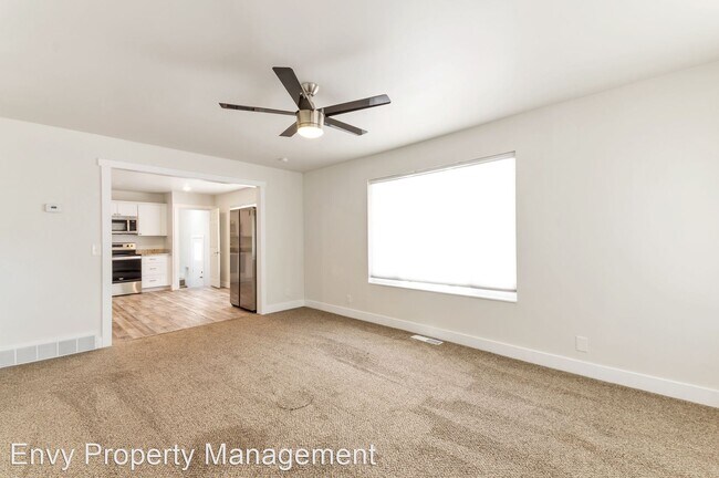 Foto del edificio - 5 br, 2.5 bath House - 674 9th st