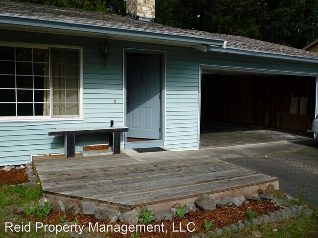 Building Photo - 2 br, 1 bath House - 583 NE Conifer Drive