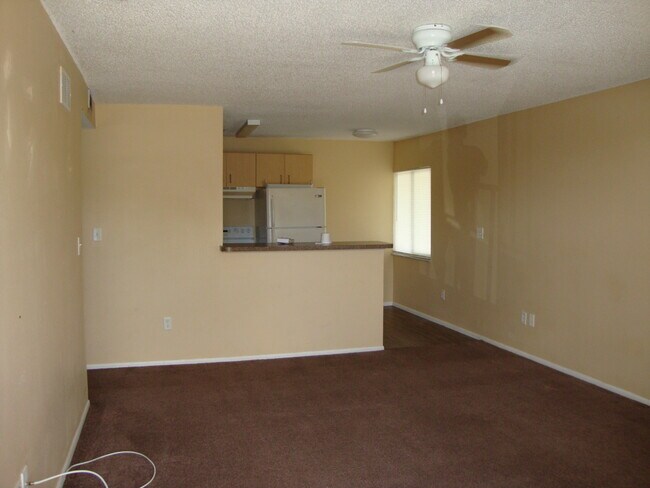 Building Photo - 800 N Fiske Blvd