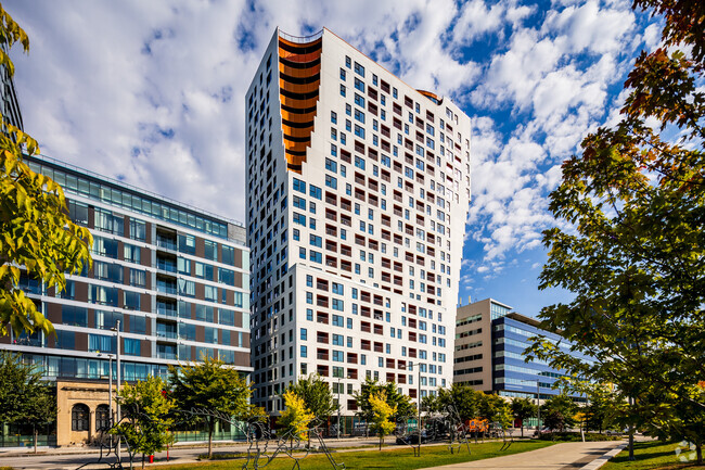 Building Photo - Odea Montreal