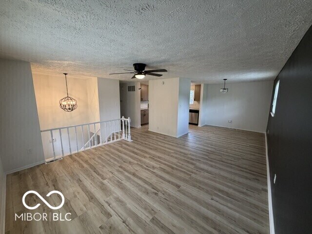 Foto del edificio - 7502 Turnberry Ct