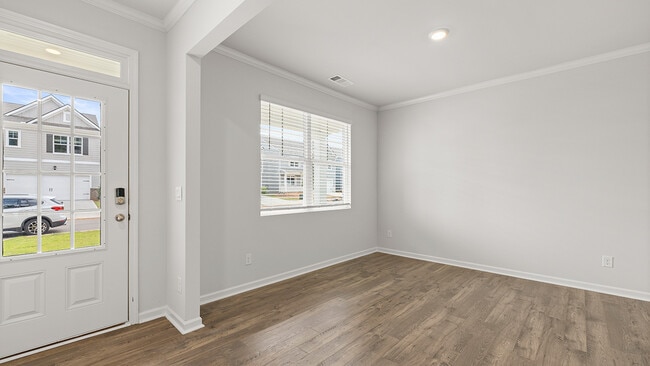 Building Photo - 3689 Chevington Ct SE