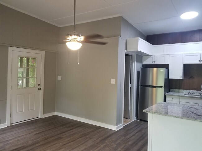 Photo - 575 Vaughn Rd House