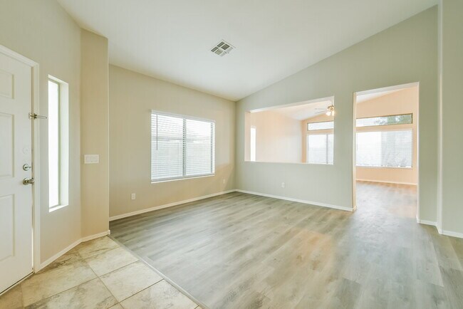 Foto del edificio - 40508 N Territory Trail