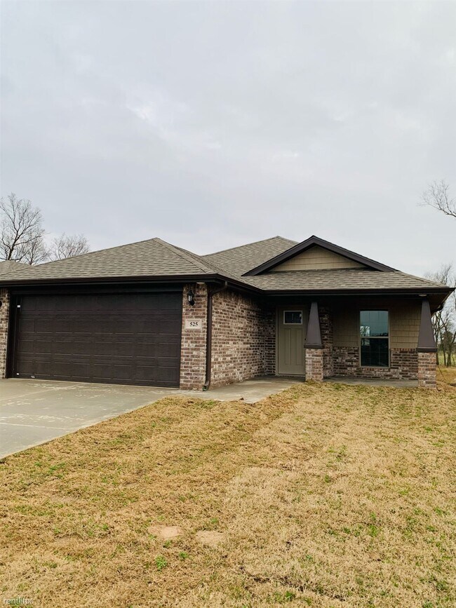 Foto del edificio - 3 br, 2 bath House - 525 Northwest 59th Av...