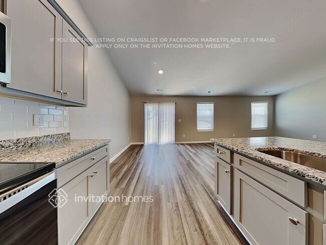 Foto del edificio - 1220 Standing Oak Dr