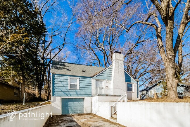 Building Photo - 6646 Agnes Avenue, Kansas City, MO, 64132