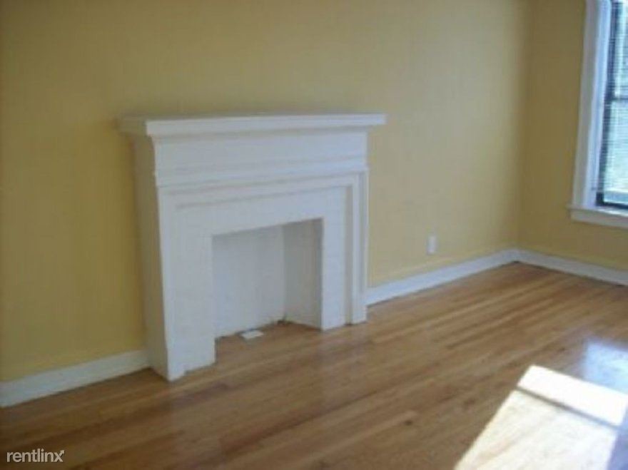 Building Photo - 6869 S Crandon Ave