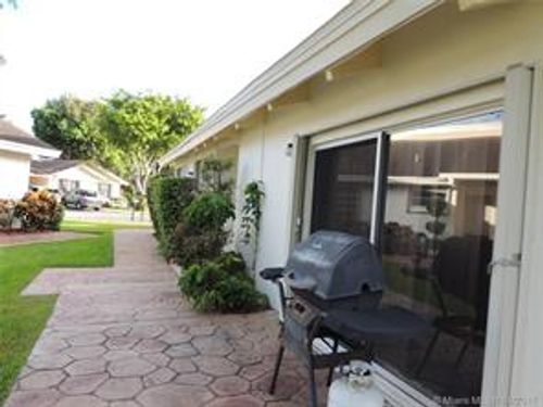 Foto del edificio - 3632 E Forge Rd