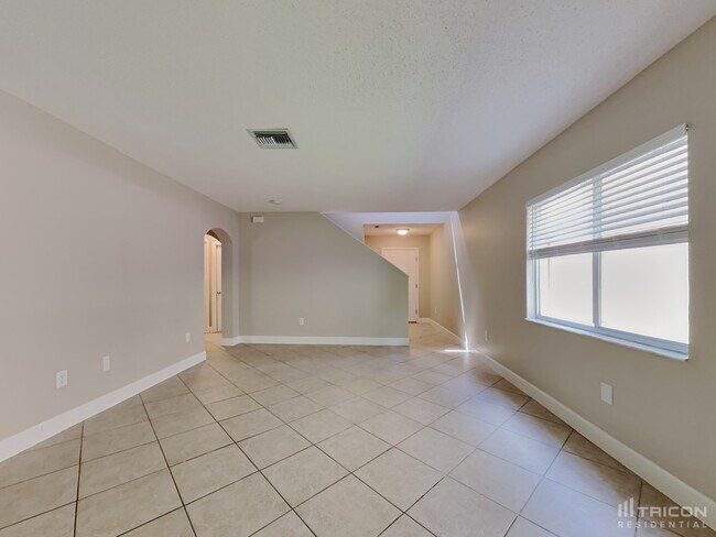 Building Photo - 27209 La Jolla Way