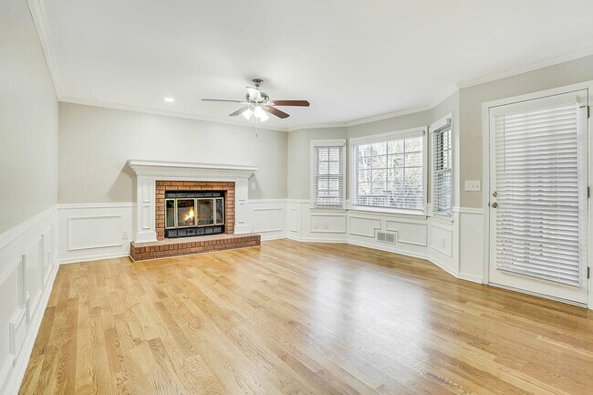 Building Photo - 1813 Tilliewood Trl Ne
