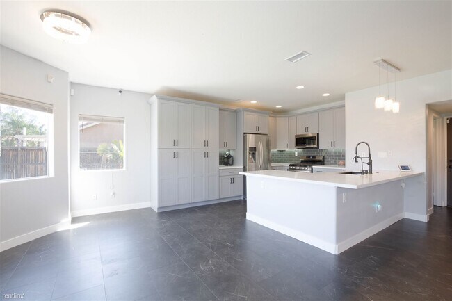 Foto del edificio - 3 br, 2.5 bath House - 27176 Celtic Circle