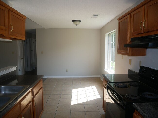 Building Photo - 2710 Kentwood Cove