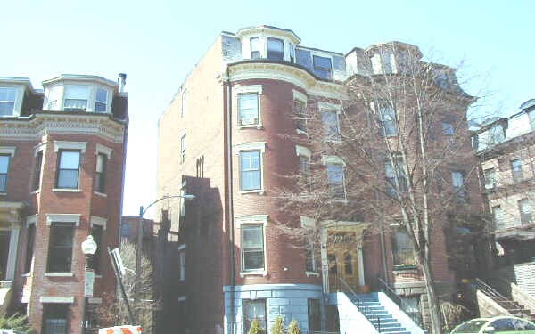 Building Photo - 44 Concord Sq