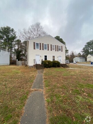 Building Photo - 5500-5502 Stella Rd
