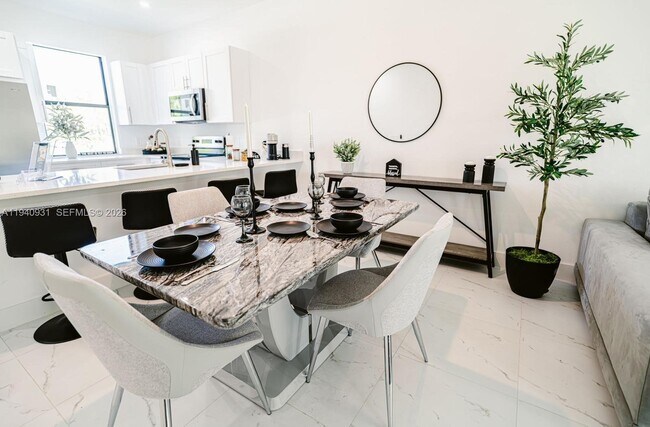 Foto del edificio - 1516-1518 W 12th St