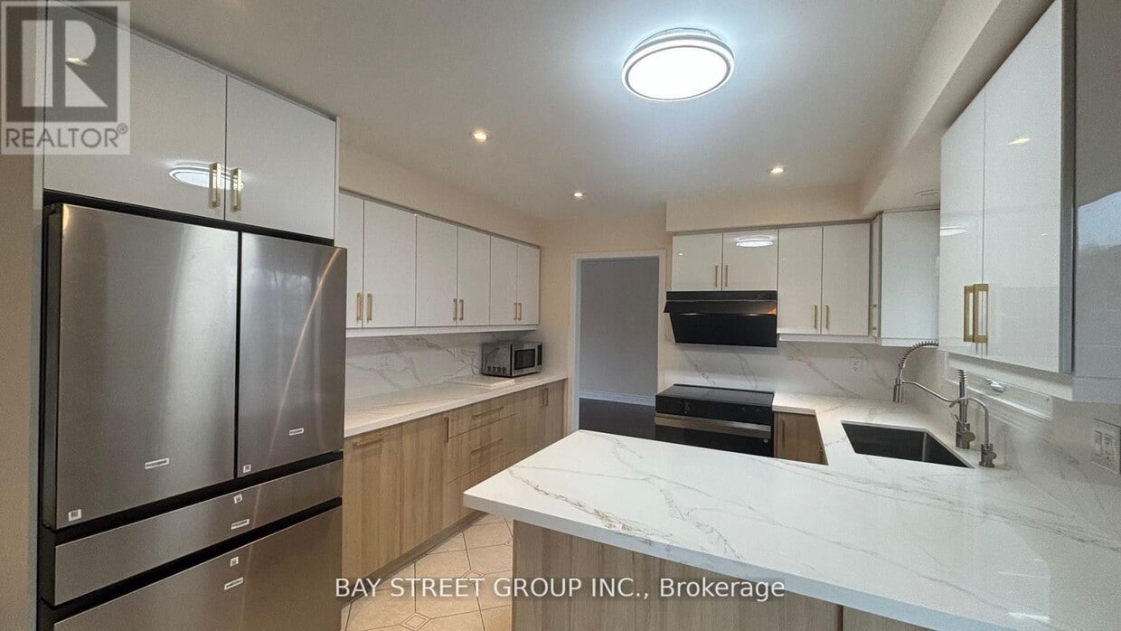 Photo principale - 771-771 Damien Way