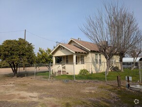 Building Photo - 1180 S Temperance Ave