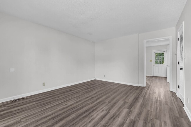 Building Photo - 1620 Baltimore Dr
