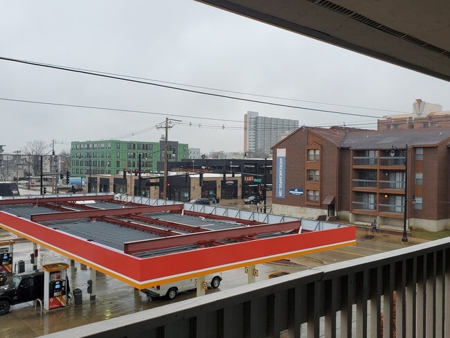 Vista desde 303 - 705 S 1st St