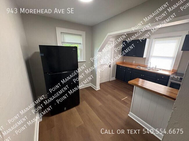 Building Photo - 943 Morehead Ave SE