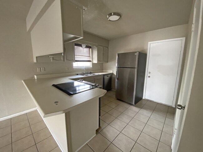 Foto del edificio - 105 E Wolfcamp Dr