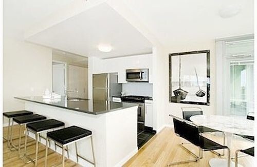 Foto del edificio - 4707 Center Blvd