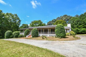 Building Photo - 17040 Birmingham Rd
