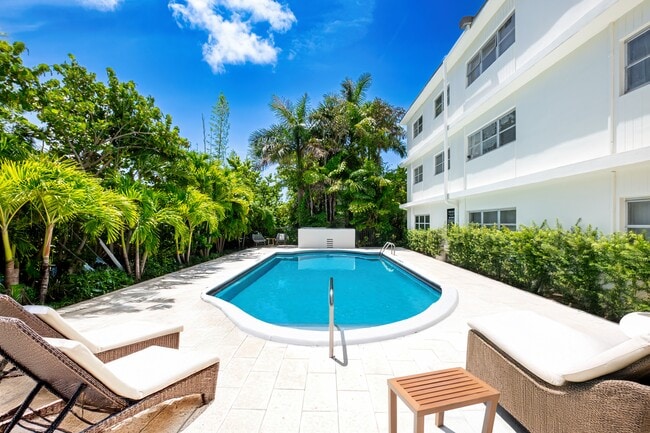 Boca Living - Boca Living Apartments