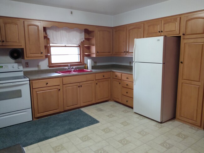 Building Photo - 2124 21st Ter S