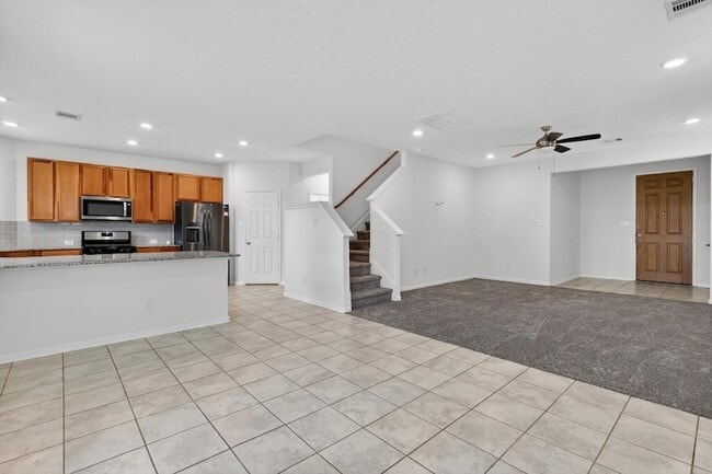 Building Photo - 3322 Nila Crk Dr