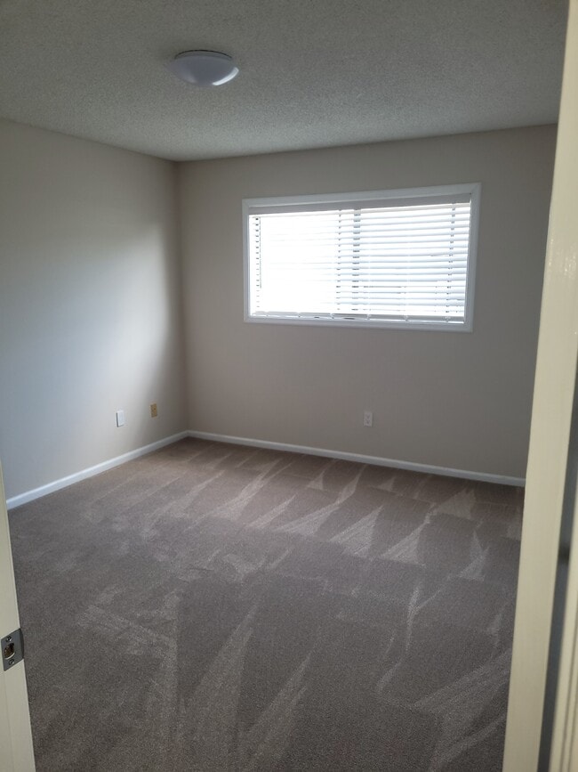 Bedroom - 1571 W 207th St