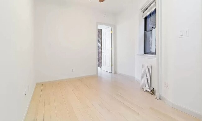 Building Photo - 406 West 48th Street